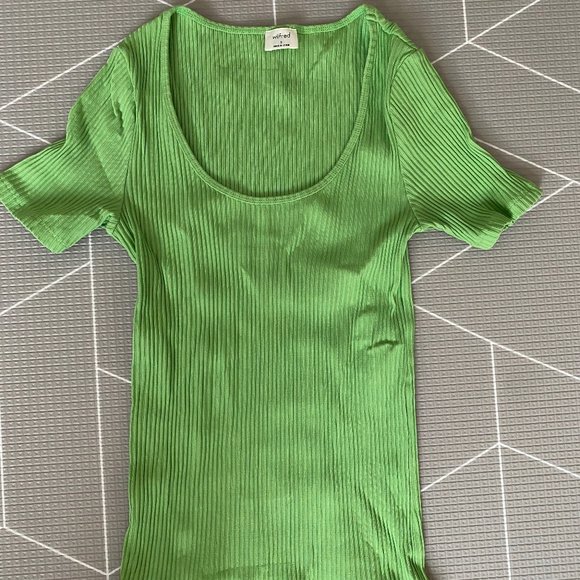 Aritzia Wilfred Ribbed Scoop Neck T-Shirt - Picture 1 of 3